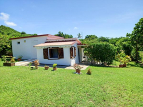 Maison charmante Grand-Bourg